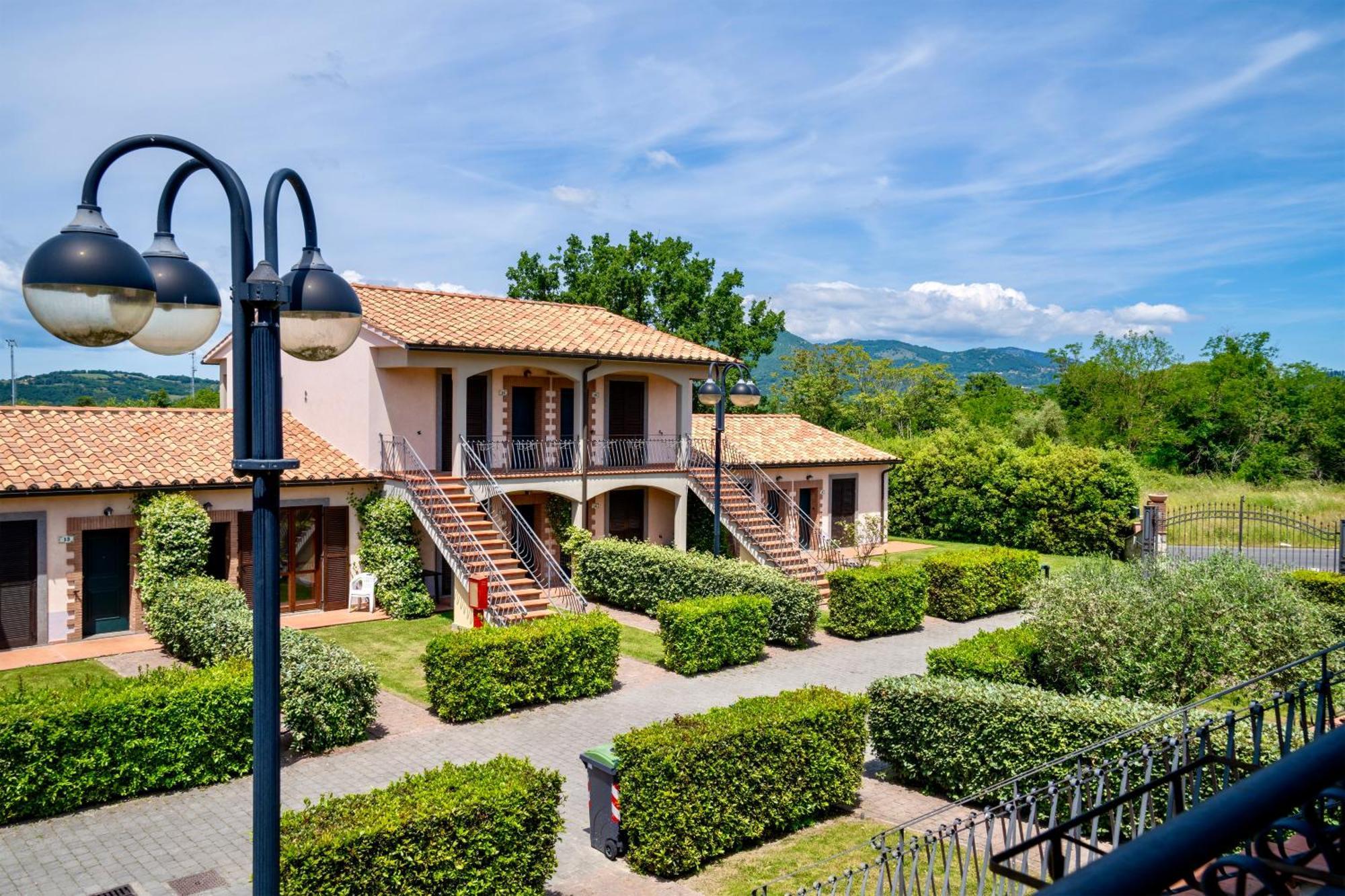 Isa - Residence With Swimming Pool In Sorano, Apartments With Air Conditioning And Private Outdoor Area Exteriér fotografie